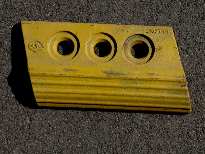 close up of lip top cover