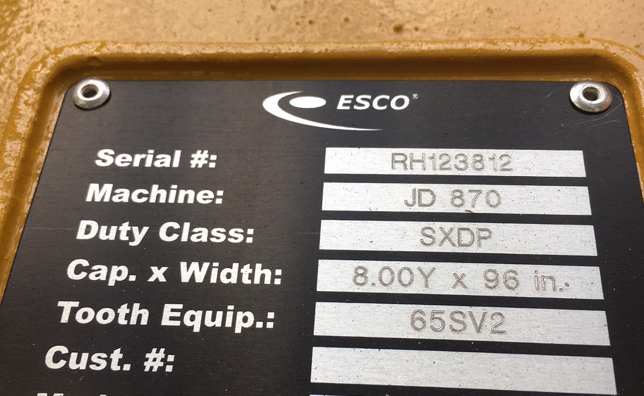 A plate that shows the Serial number