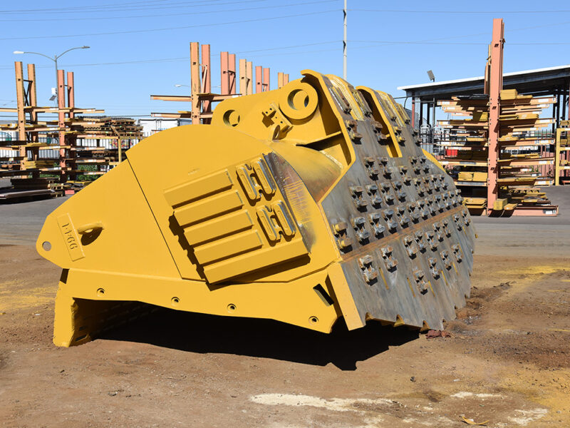 side shot of bucket with accessories