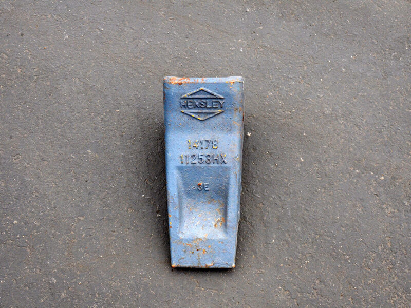 Komatsu Side Pin