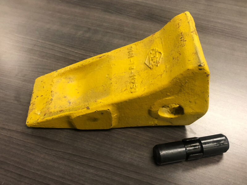 Komatsu Side Pin