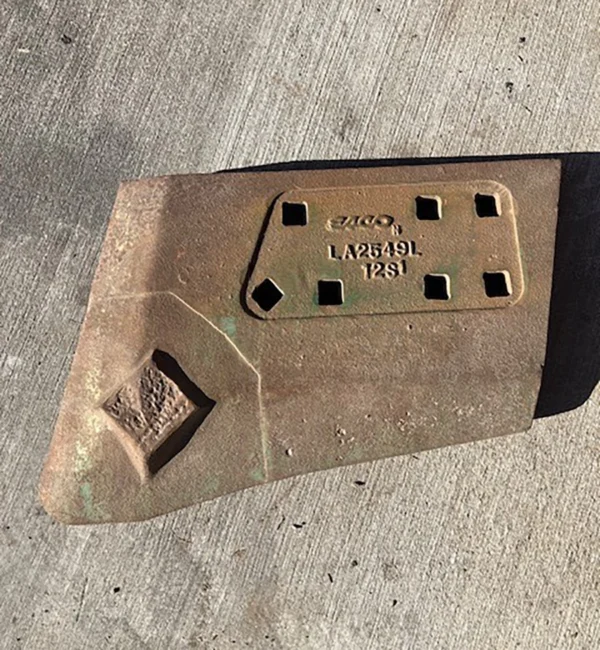 Komatsu Cast Dozer End 5111891