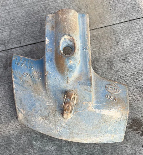 Hensley J-Bolt Right Hand Shroud