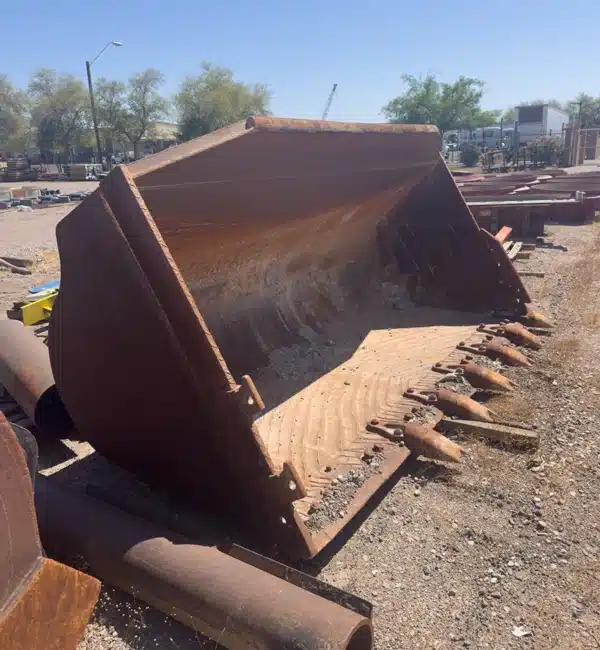 Komatsu WA600-6 Straight lip Material Bucket